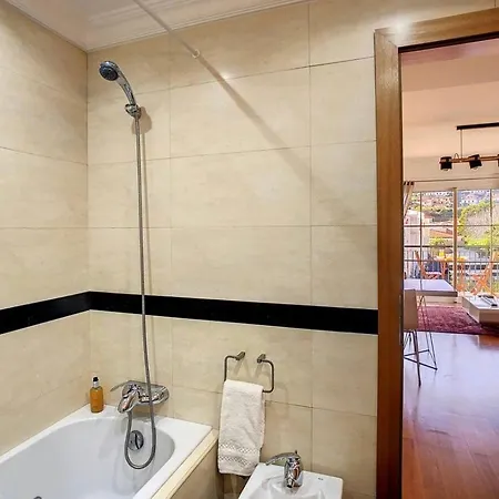 Vebella Abegoaria Caniço